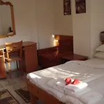 Exotica ゲストハウス 2*